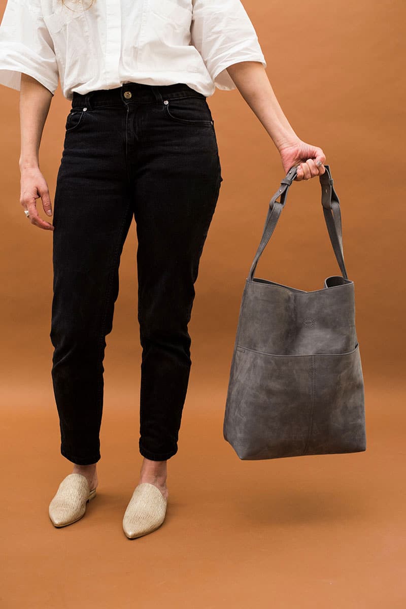 Margit Bucket Bag - Image 3